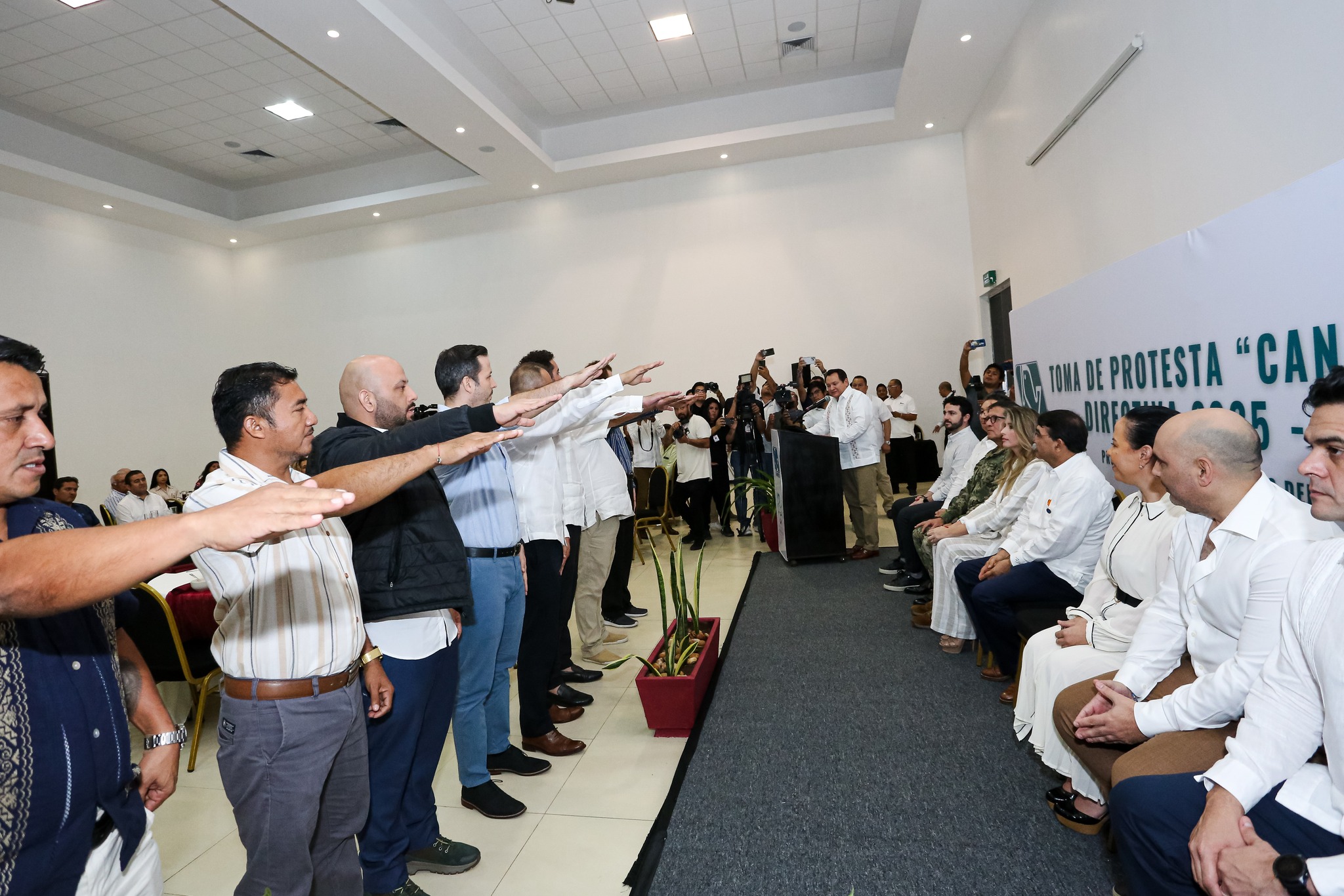 Presentan nueva directiva de CANAINPESCA Yucatán y EXPORTAMAR A.C.