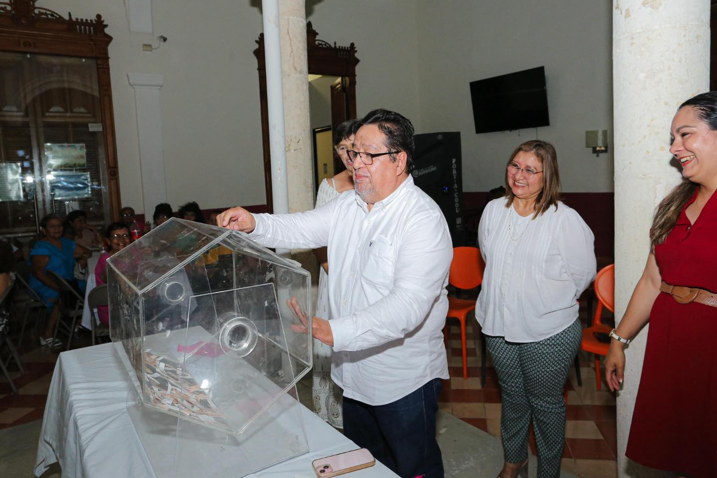 ¡Mamás celebradas con alegría y mucha diversión en CEJUPE!